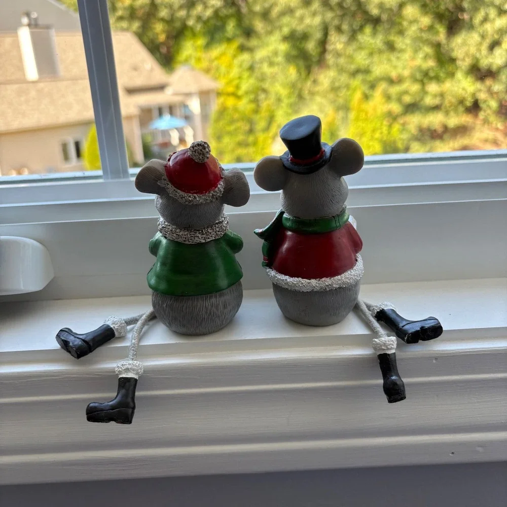 Christmas Caroling Mice Shelf Sitters Resin Holiday Figurines Set of 2 Mouse